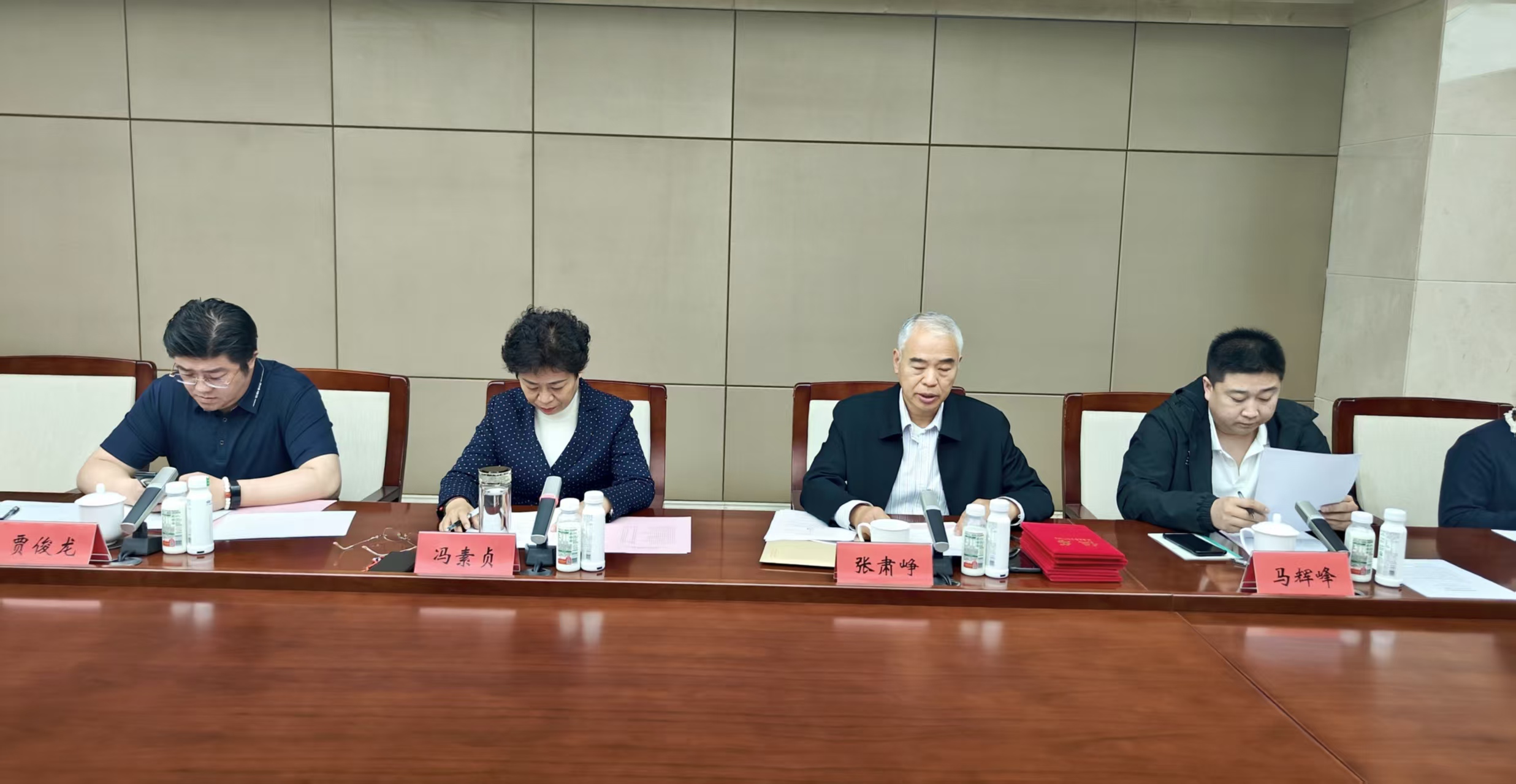 51175676df7829f44eb061f438b89961